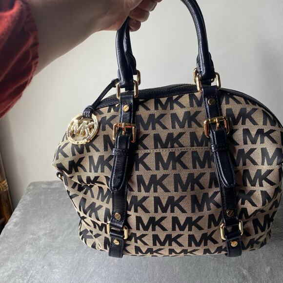 Michael Kors Signature Jacquard Bedford Satchel no Crossbody strap black tan - Picture 3 of 9